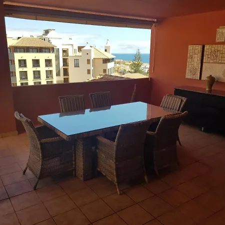 Apartamento Lux Terrazas Del Duque شقة
