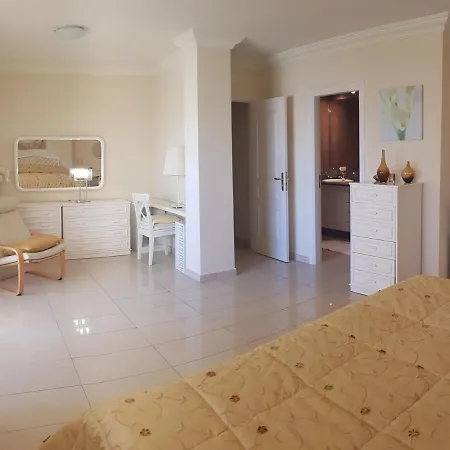 Apartamento Lux Terrazas Del Duque * أذيخي