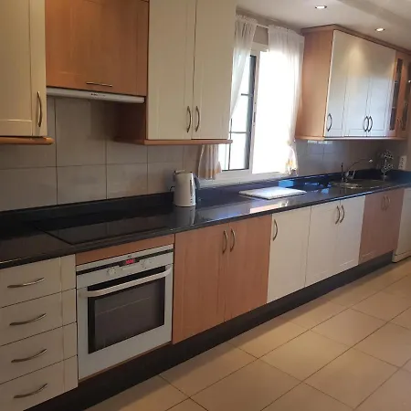 Apartamento Lux Terrazas Del Duque شقة *
