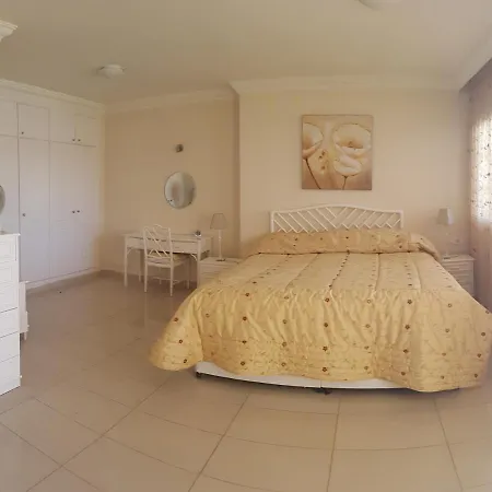 Apartamento lux Terrazas del Duque Apartamento *