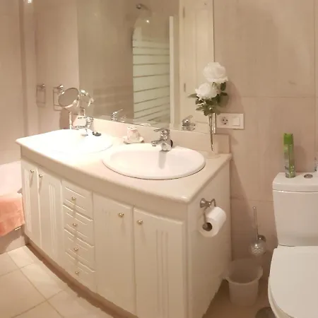 Apartamento lux Terrazas del Duque Apartamento *